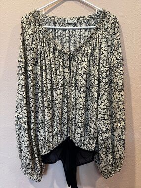 Black and Cream Floral Peasant Bodysuit